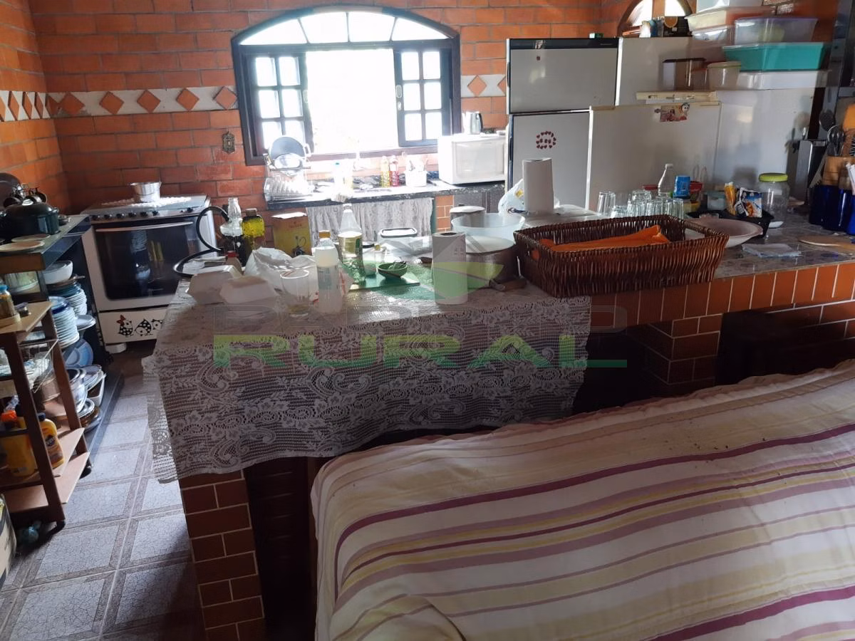 Chácara de 1.000 m² em Mairinque, SP