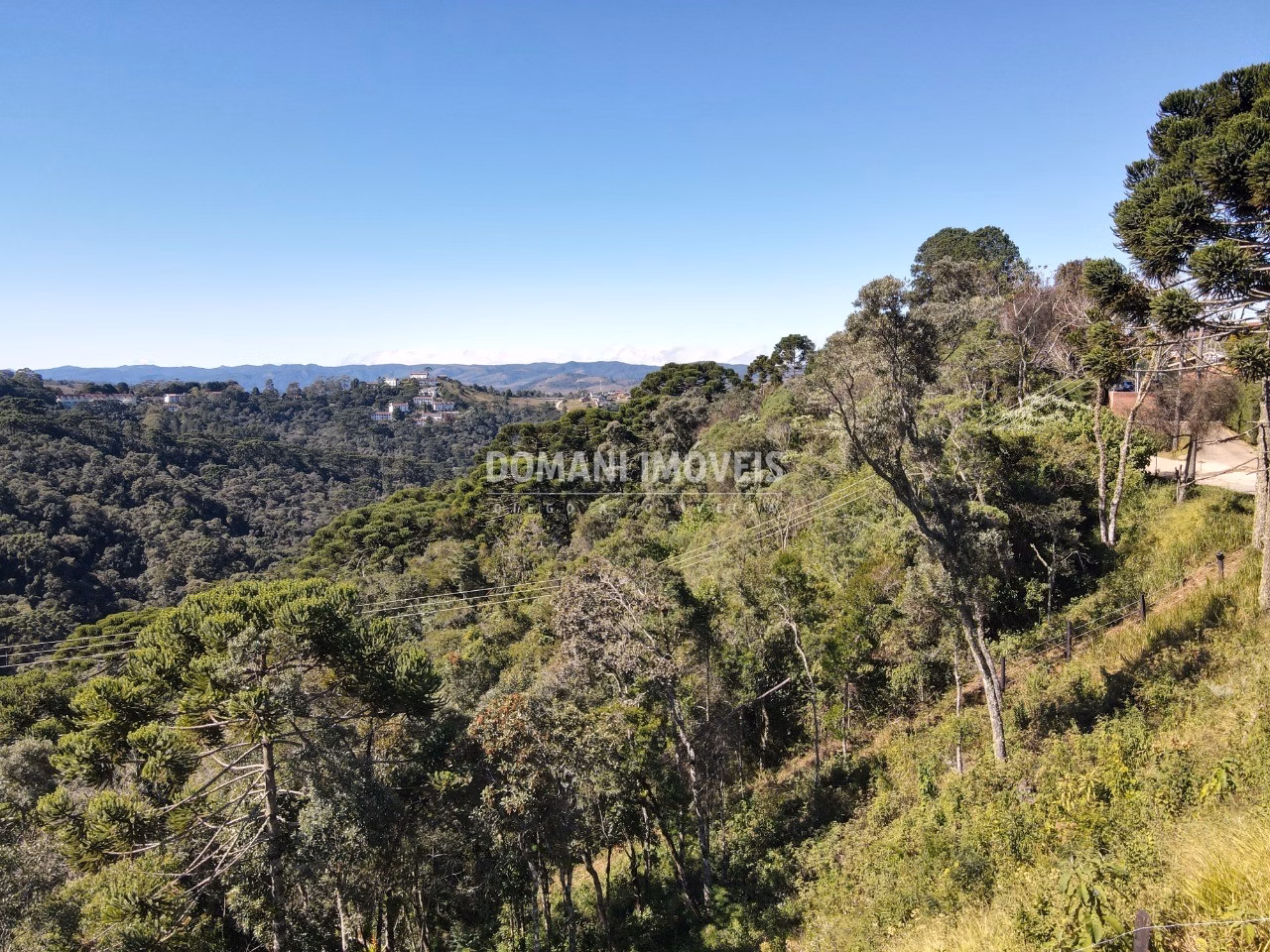 Terreno de 2,080 m² em Campos do Jordão, SP