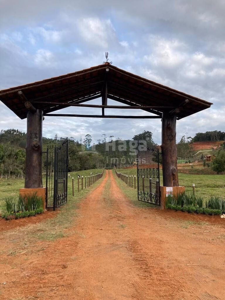 Farm of 1,500 m² in Tijucas, SC, Brazil