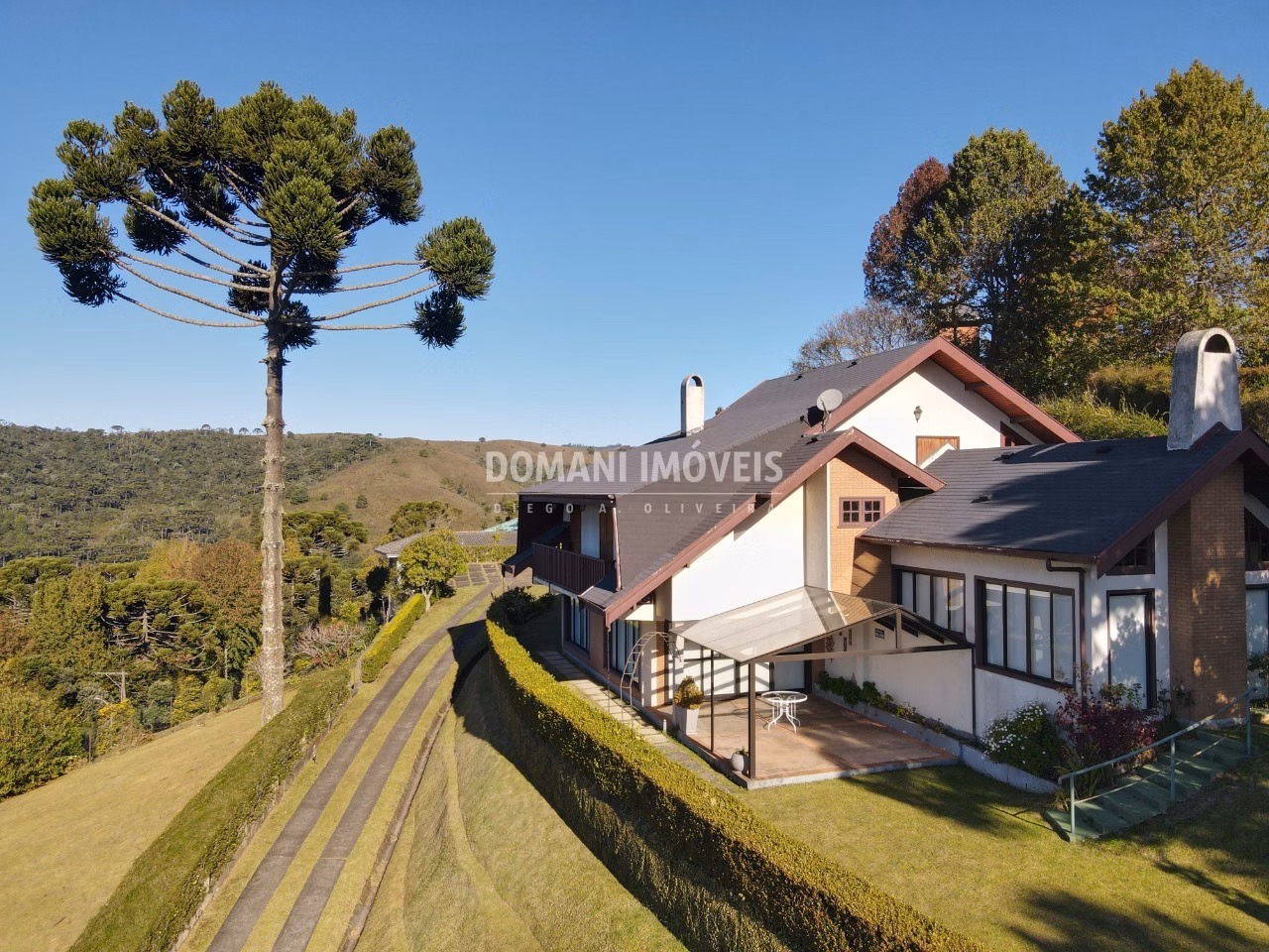 House of 2,500 m² in Campos do Jordão, SP, Brazil