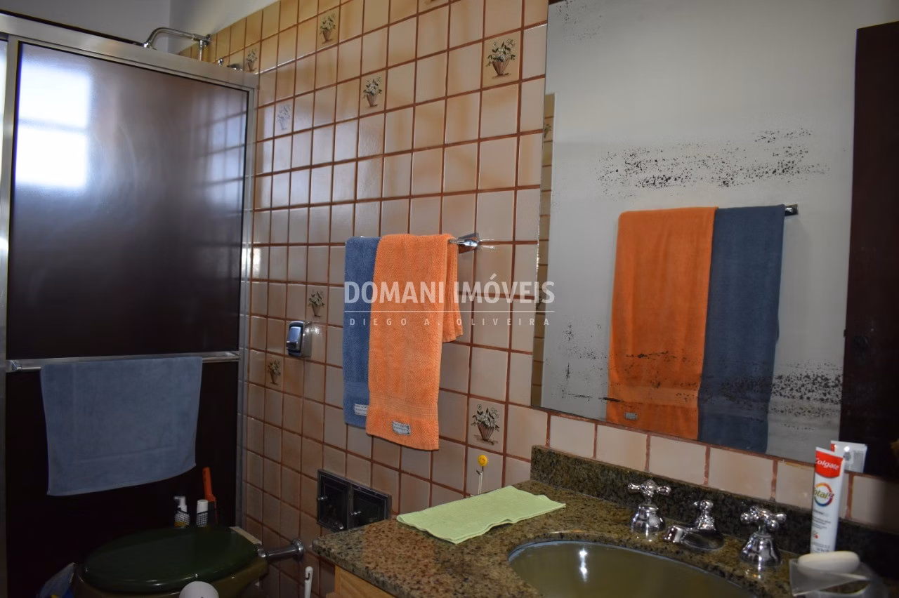 Casa de 2,500 m² em Campos do Jordão, SP