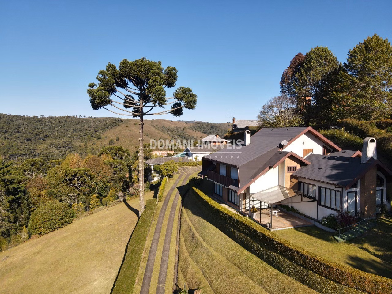 House of 2,500 m² in Campos do Jordão, SP, Brazil