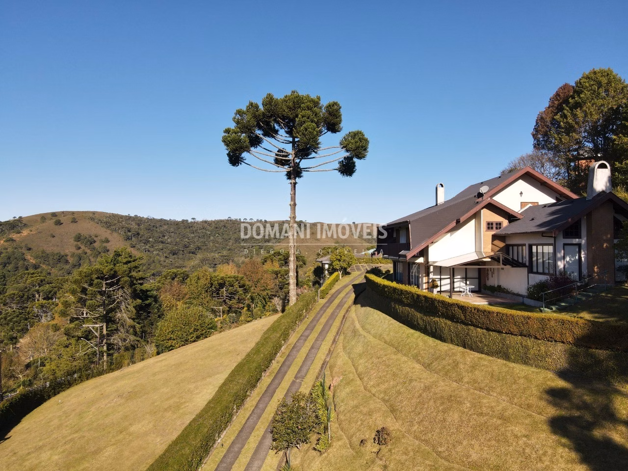 House of 2,500 m² in Campos do Jordão, SP, Brazil