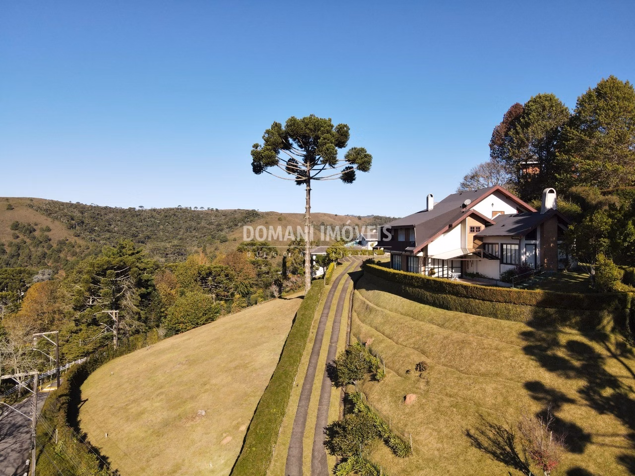 House of 2,500 m² in Campos do Jordão, SP, Brazil