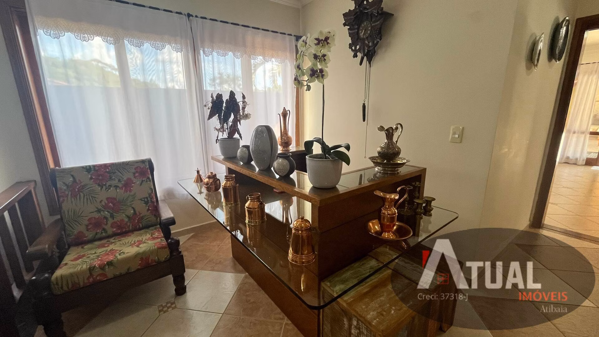 Casa de 976 m² em Bom Jesus dos Perdões, SP
