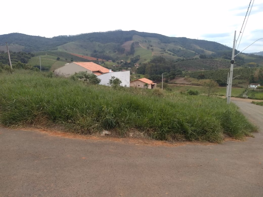 Terreno de 160 m² em Monte Sião, MG