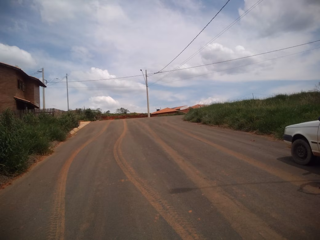 Terreno de 160 m² em Monte Sião, MG