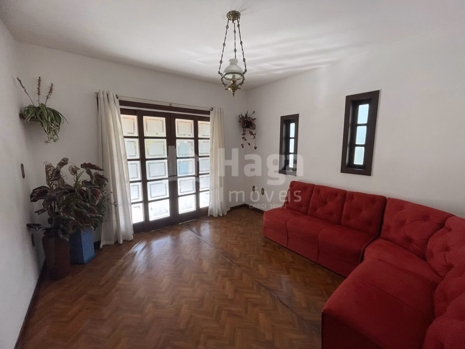 Casa de 440 m² em Brusque, SC