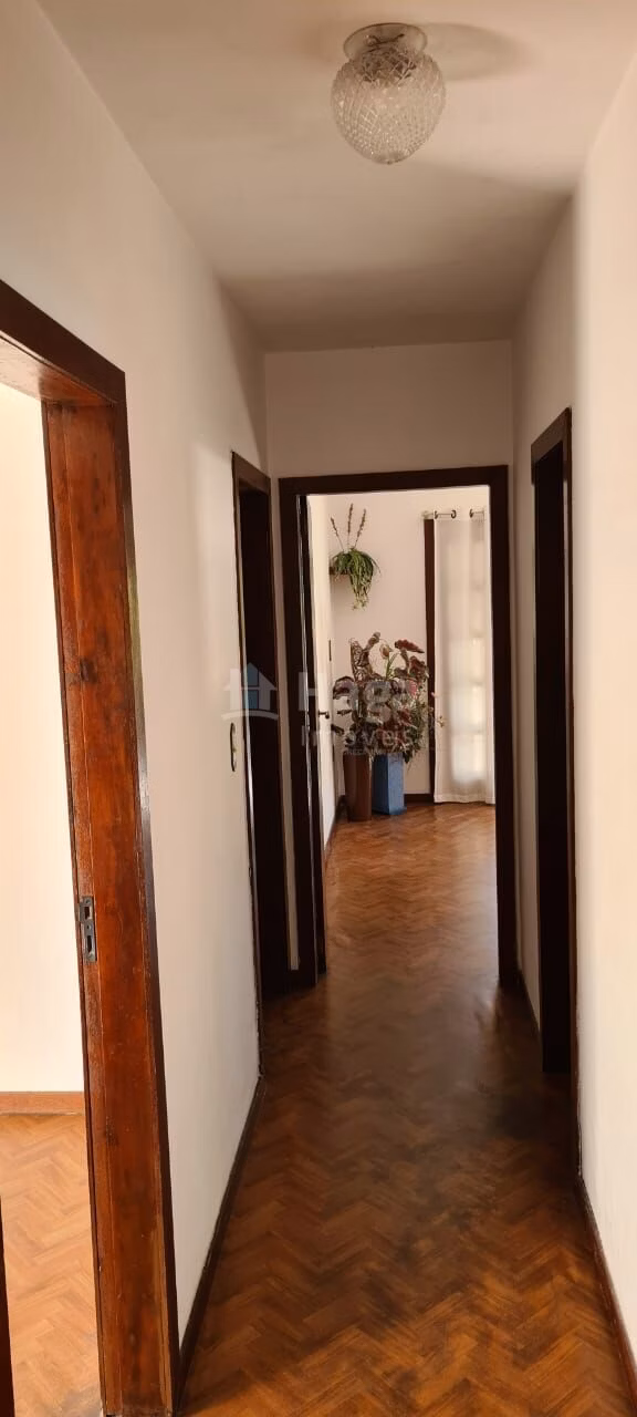 Casa de 440 m² em Brusque, SC