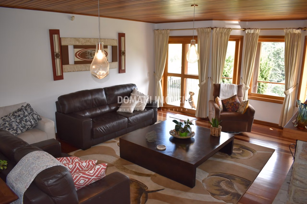 House of 500 m² in Campos do Jordão, SP, Brazil