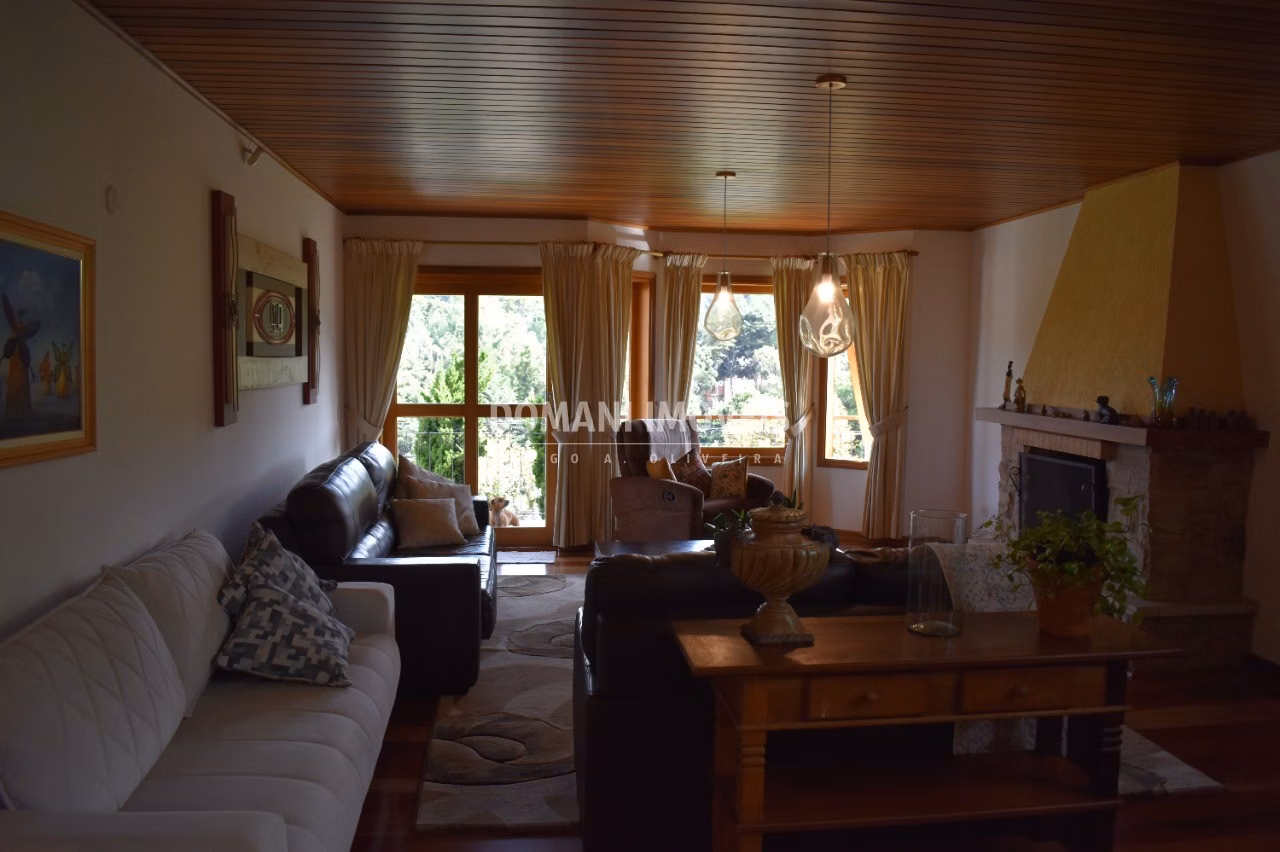 House of 500 m² in Campos do Jordão, SP, Brazil