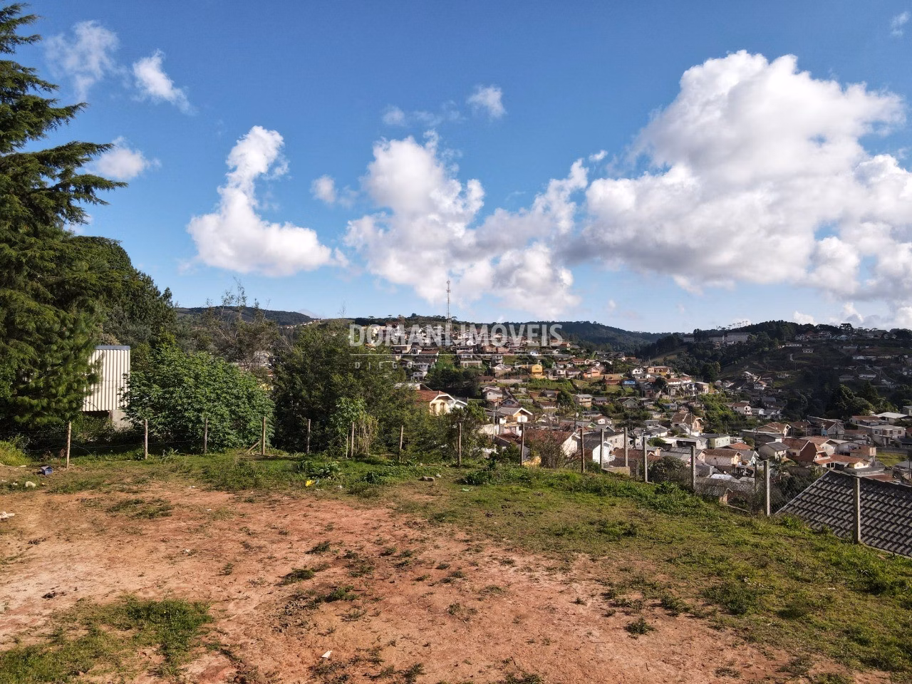Terreno de 1.160 m² em Campos do Jordão, SP