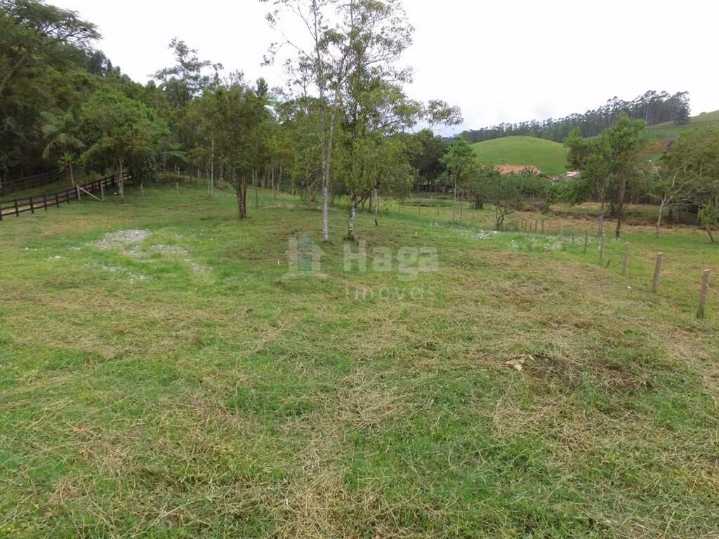 Chácara de 1.669 m² em Canelinha, SC