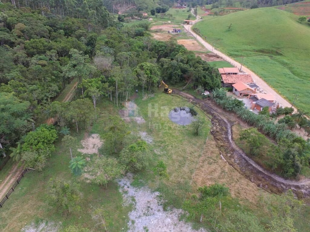 Chácara de 1.669 m² em Canelinha, SC