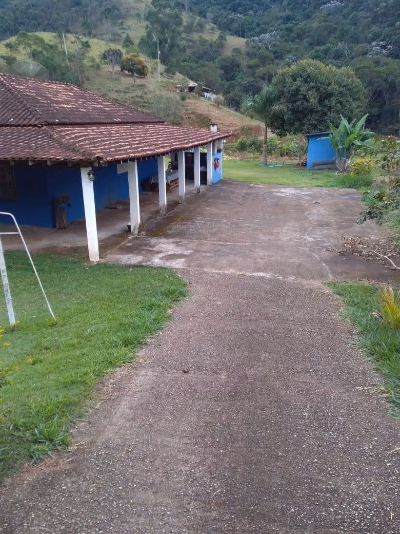Chácara de 3.000 m² em Monteiro Lobato, SP