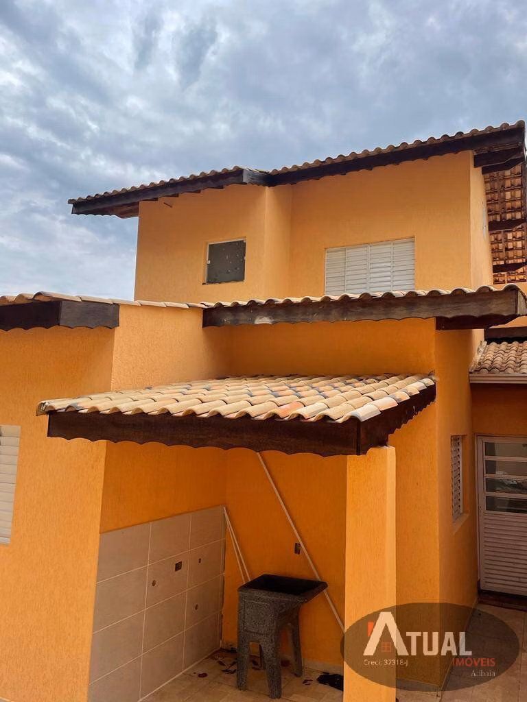 Casa de 300 m² em Mairiporã, SP
