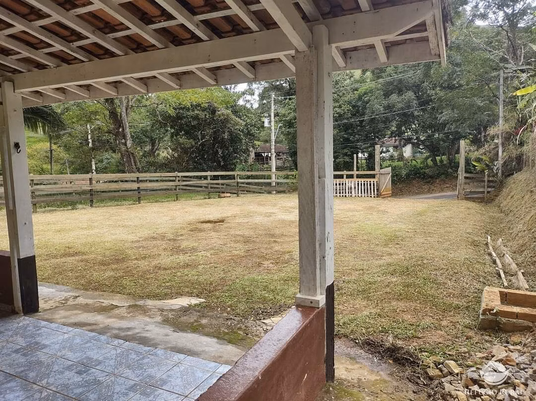 Chácara de 600 m² em Monteiro Lobato, SP
