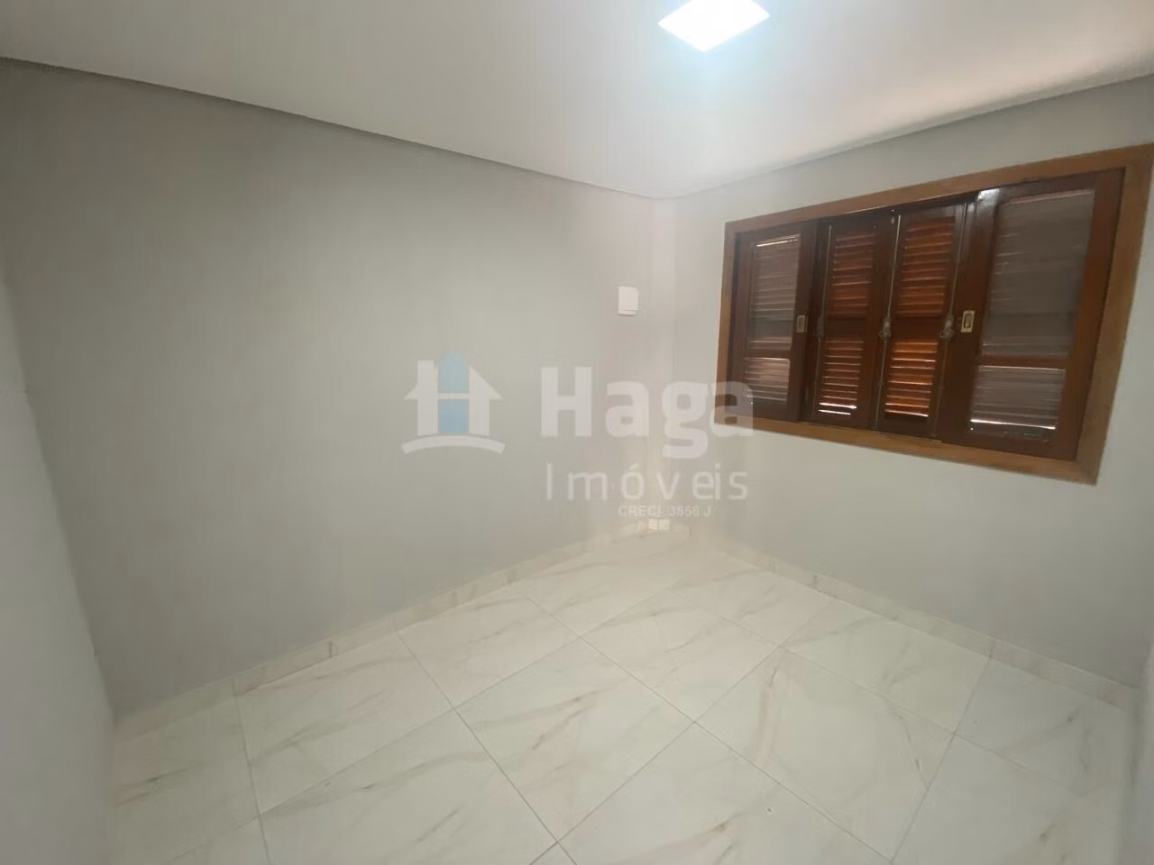Chácara de 1.300 m² em Nova Trento, SC