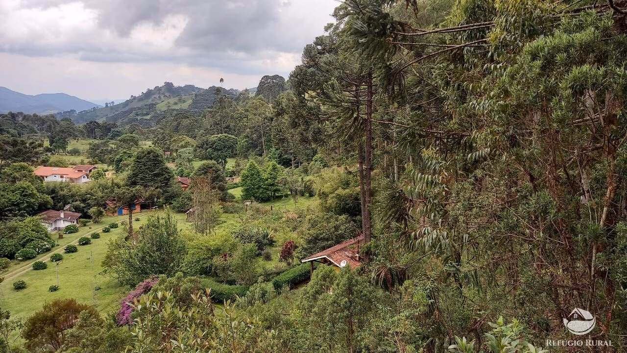 Sítio de 4 ha em Sapucaí-Mirim, MG