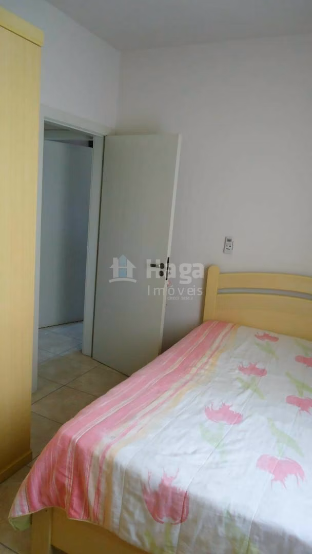 Casa de 561 m² em Brusque, SC