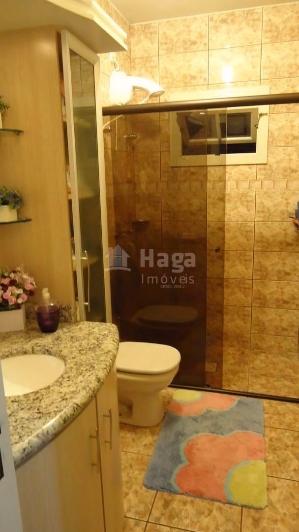 Casa de 561 m² em Brusque, SC