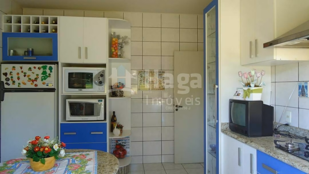 Casa de 561 m² em Brusque, SC