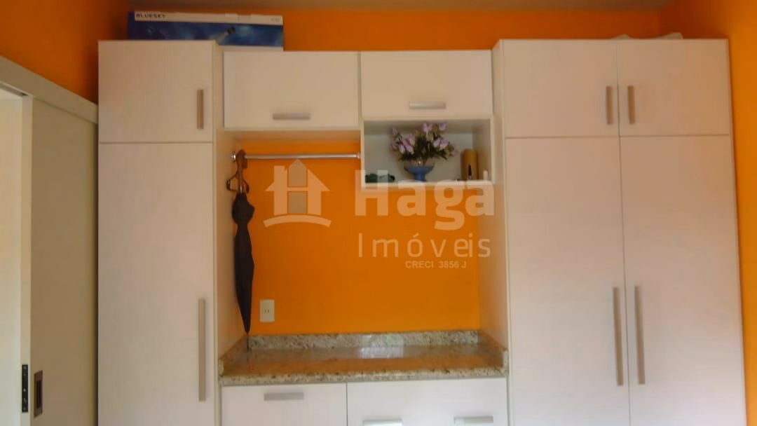 Casa de 561 m² em Brusque, SC