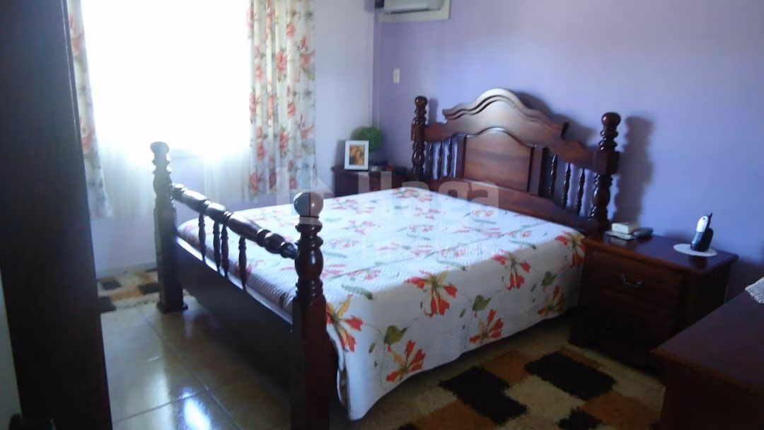 Casa de 561 m² em Brusque, SC