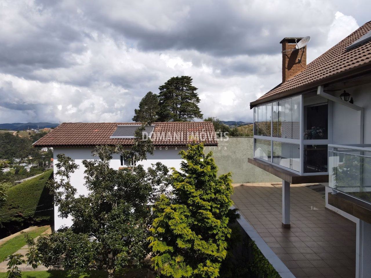 Casa de 1,010 m² em Campos do Jordão, SP