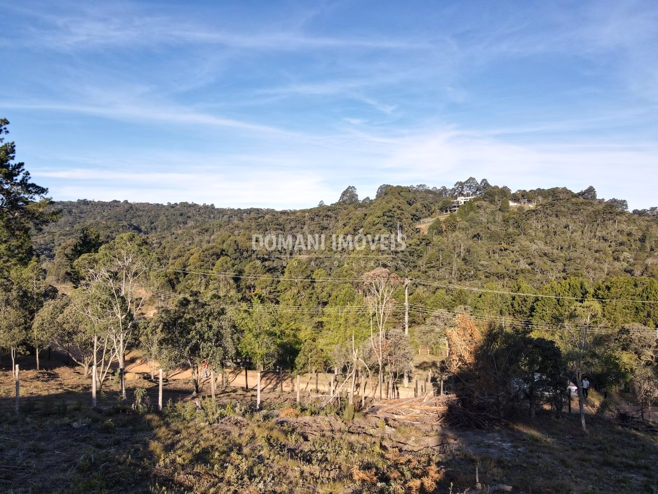 Terreno de 1.100 m² em Campos do Jordão, SP