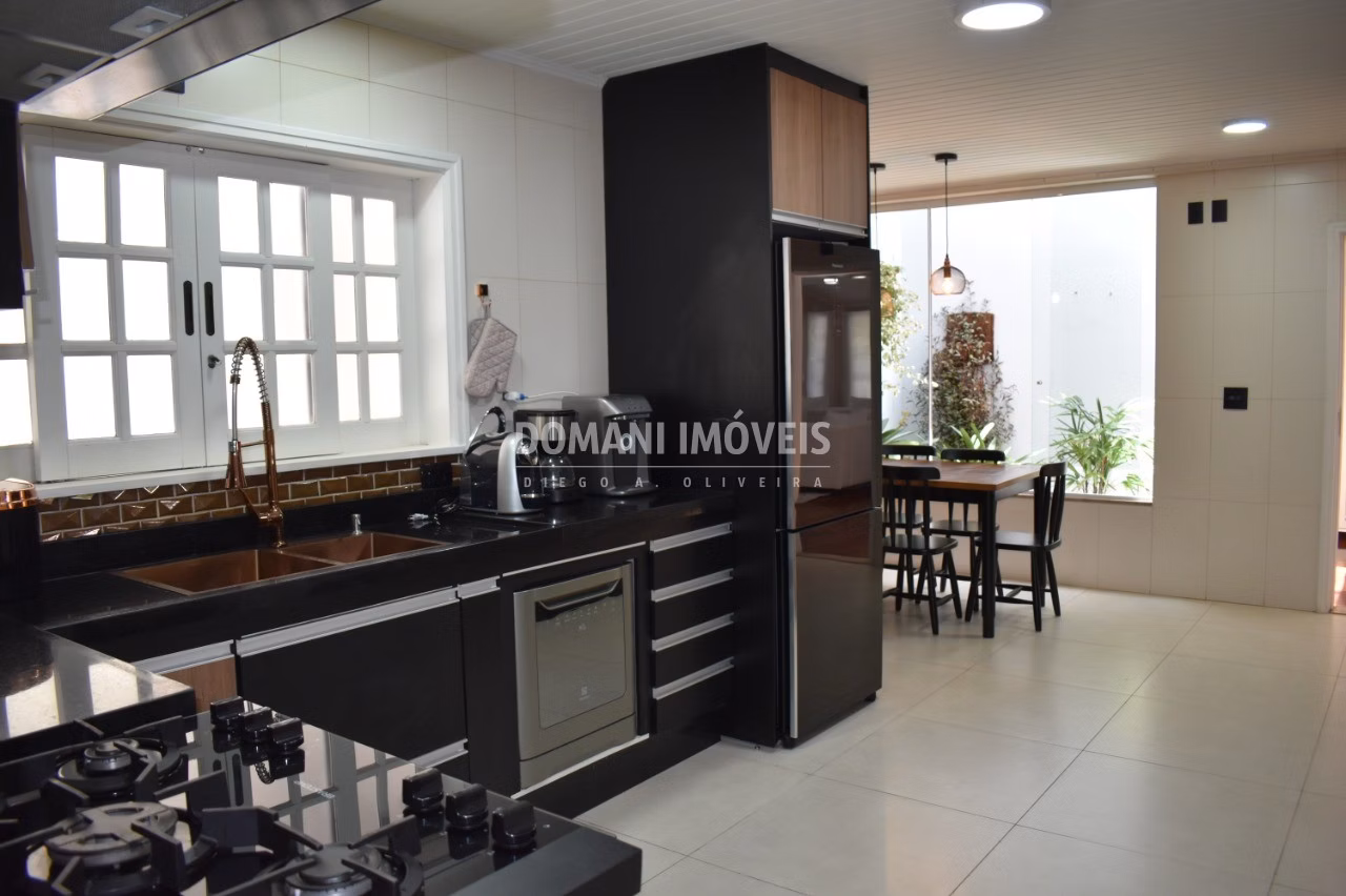 House of 1,040 m² in Campos do Jordão, SP, Brazil