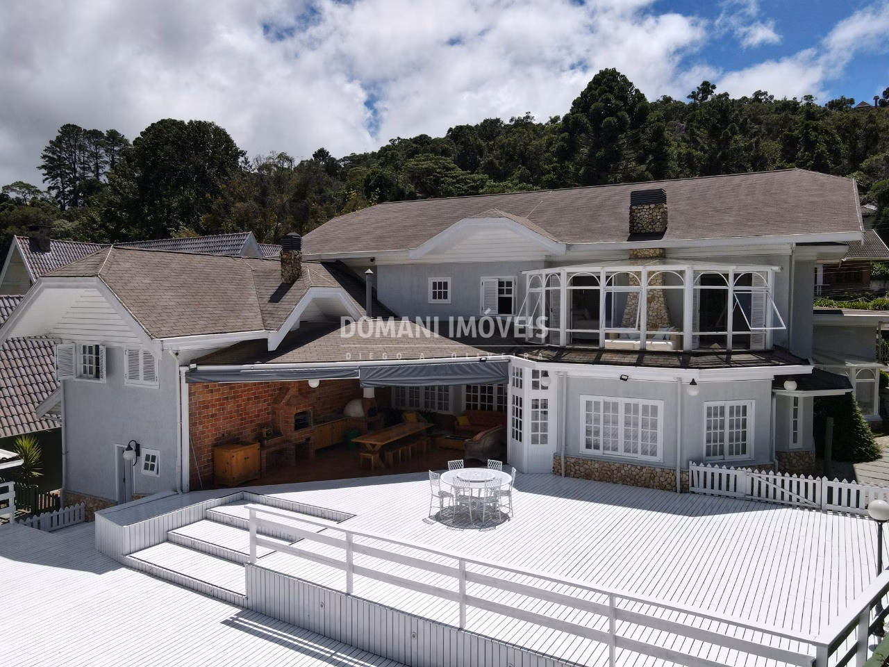 House of 1,040 m² in Campos do Jordão, SP, Brazil