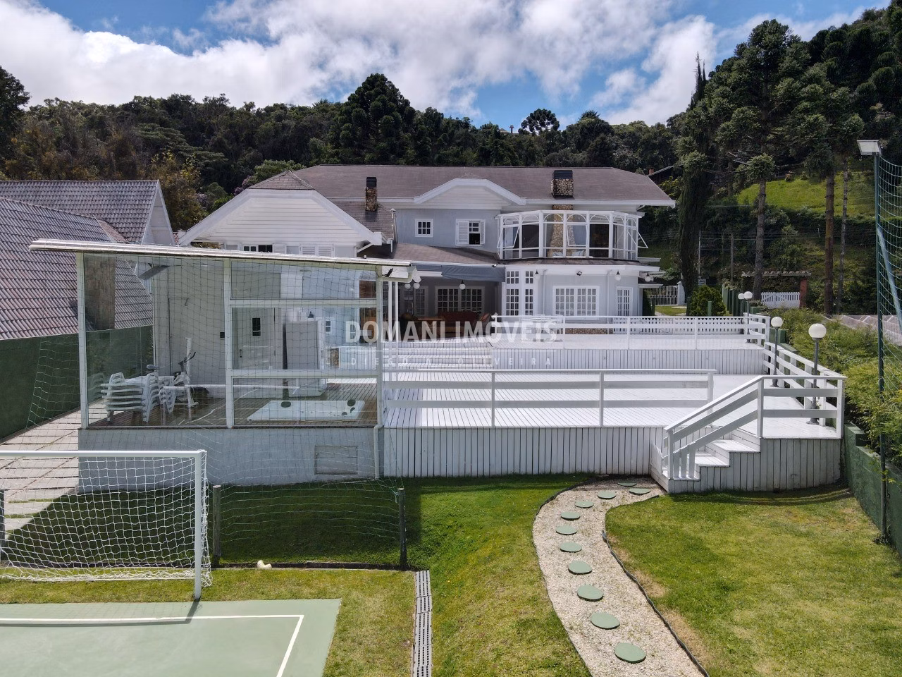 House of 1,040 m² in Campos do Jordão, SP, Brazil