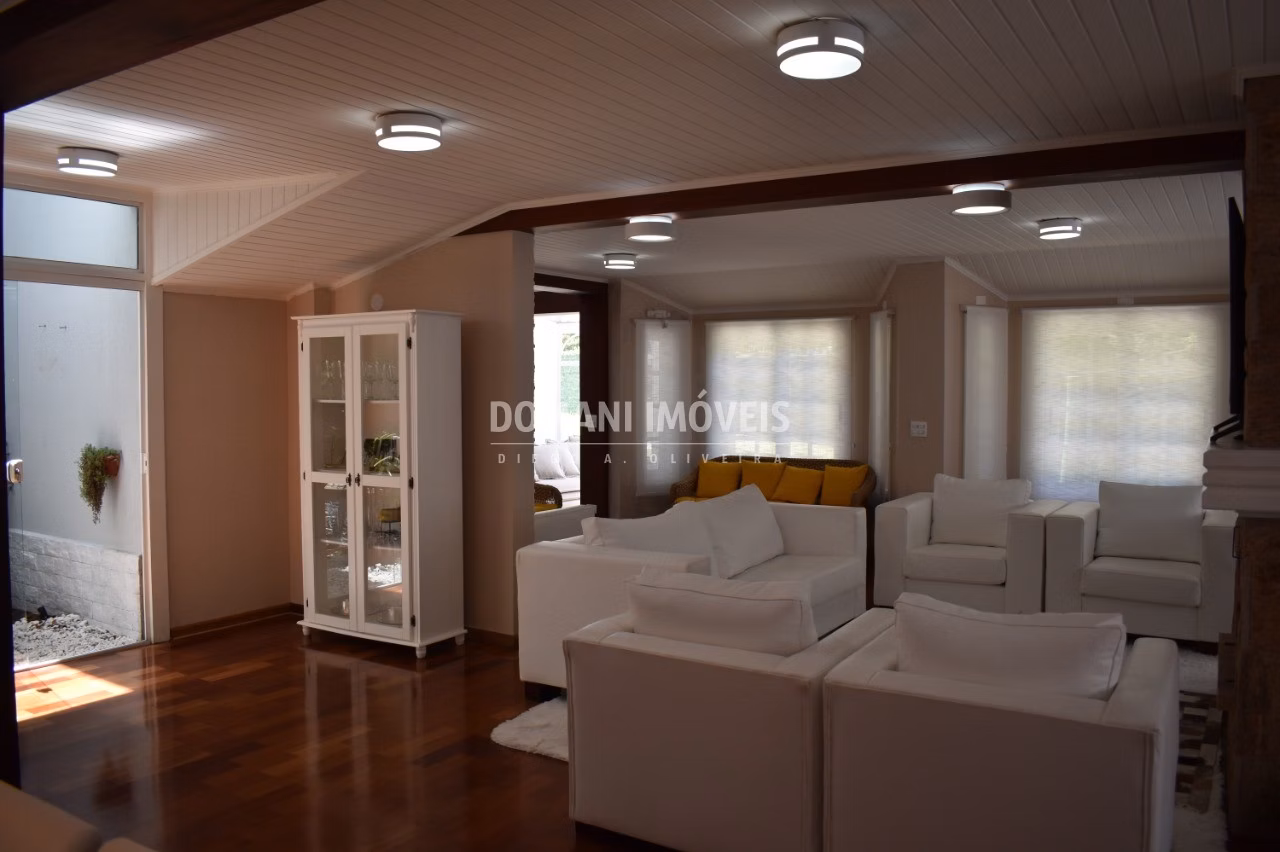 House of 1,040 m² in Campos do Jordão, SP, Brazil