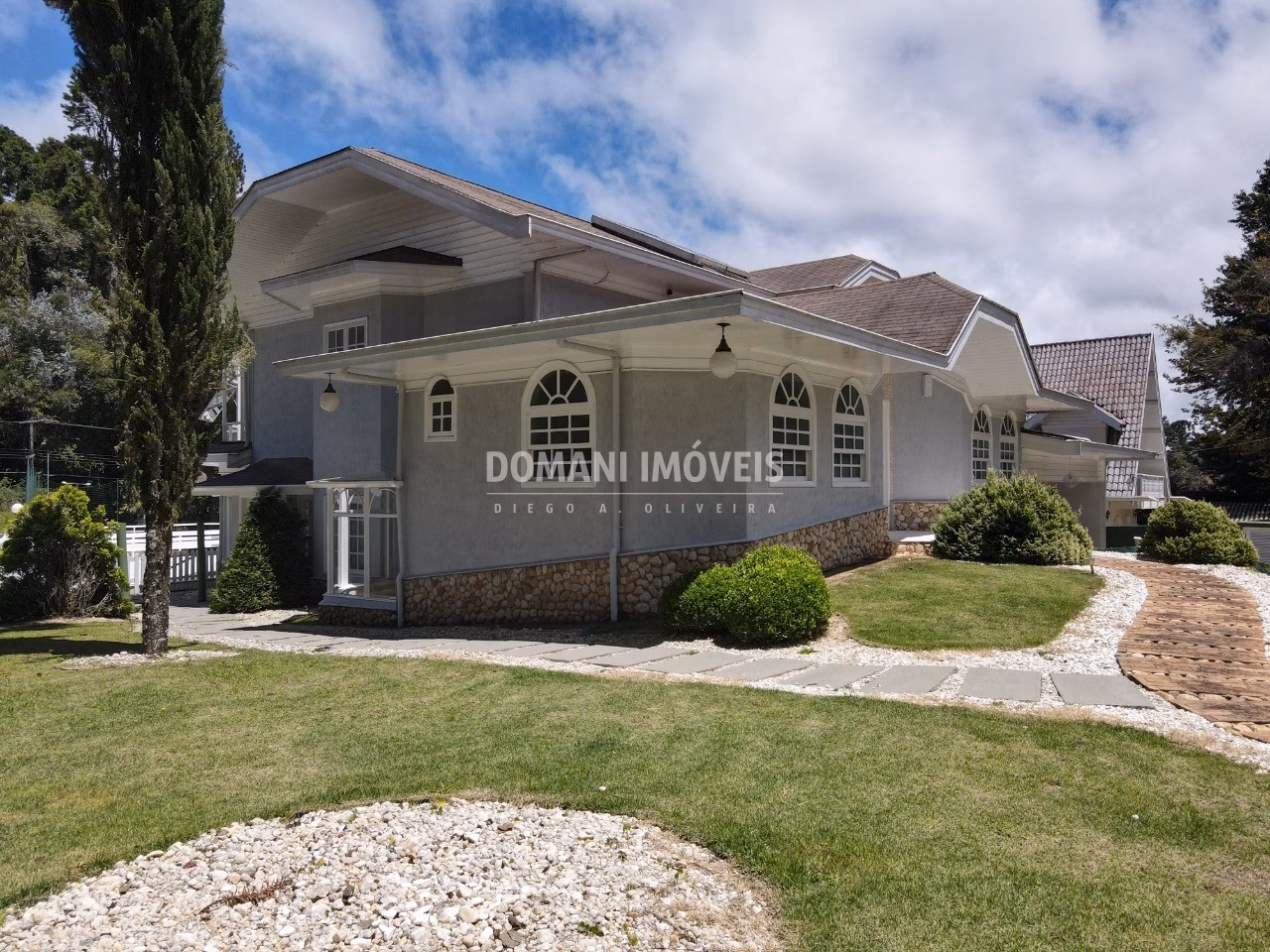 House of 1,040 m² in Campos do Jordão, SP, Brazil