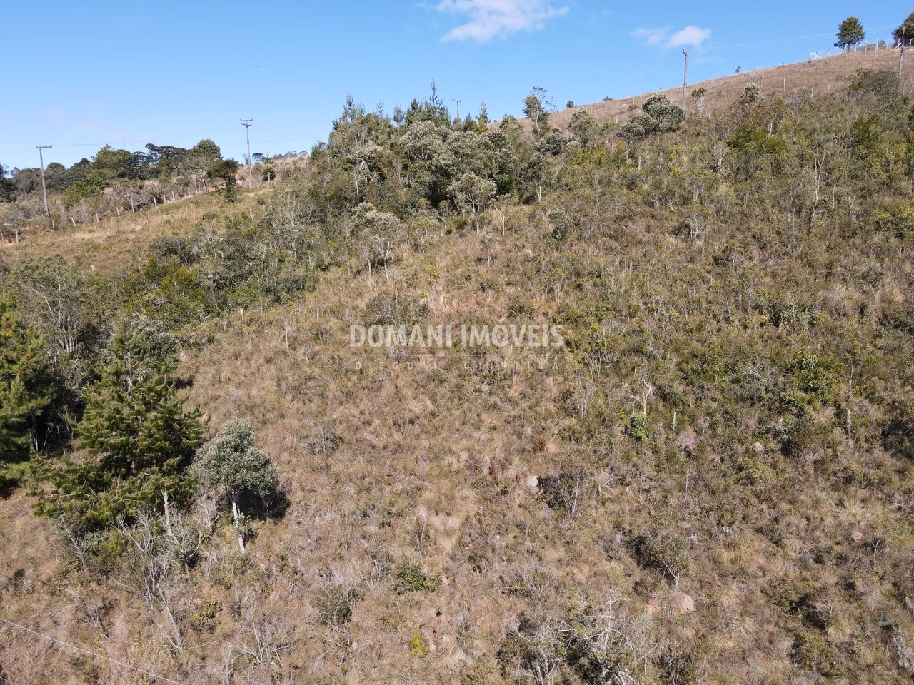 Terreno de 1.040 m² em Campos do Jordão, SP