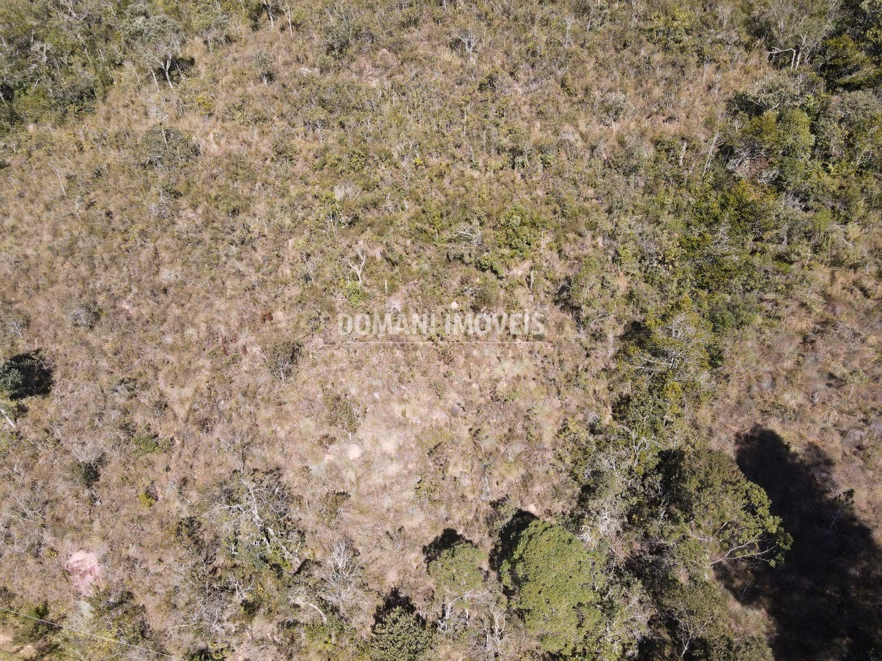 Terreno de 1.040 m² em Campos do Jordão, SP