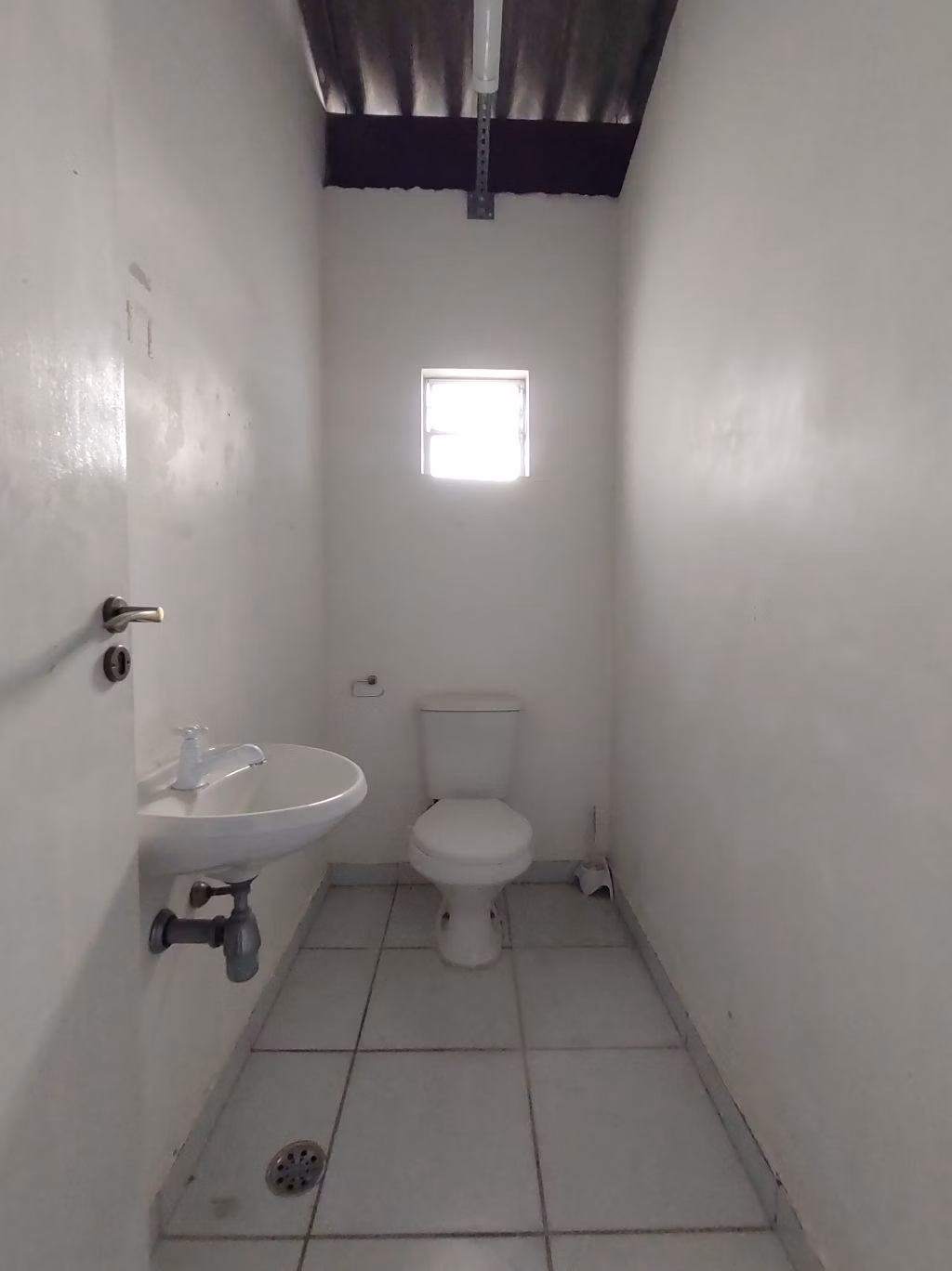 Comercial de 330 m² em São José dos Campos, SP