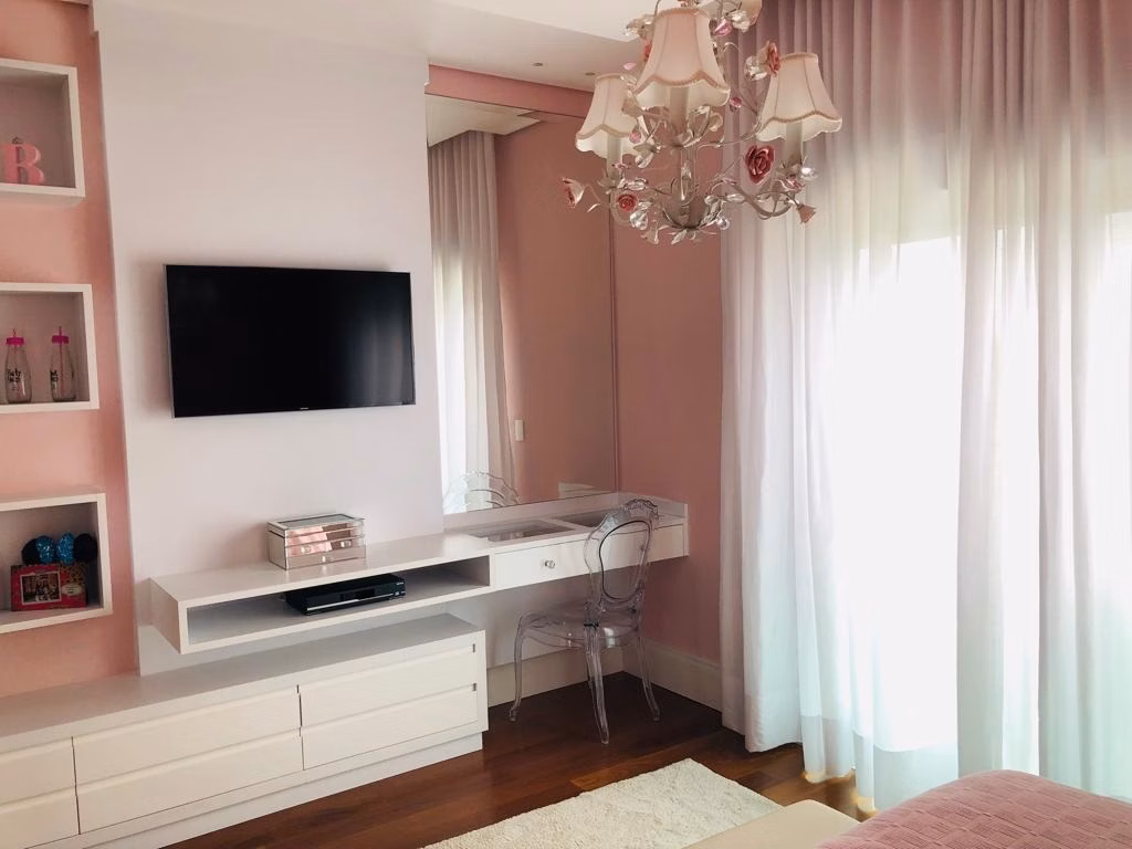 Casa de 525 m² em Santana de Parnaíba, SP