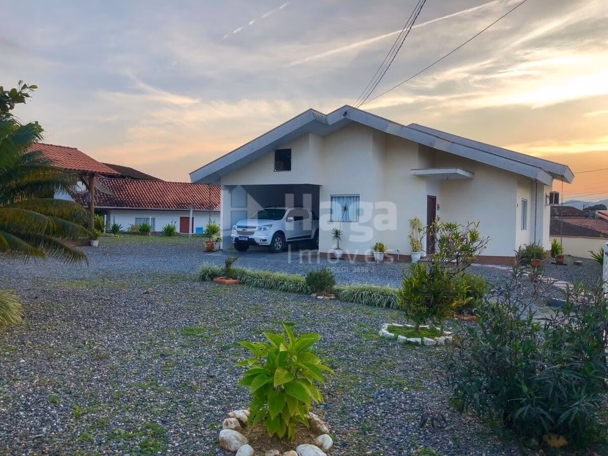 Casa de 1.082 m² em Brusque, SC