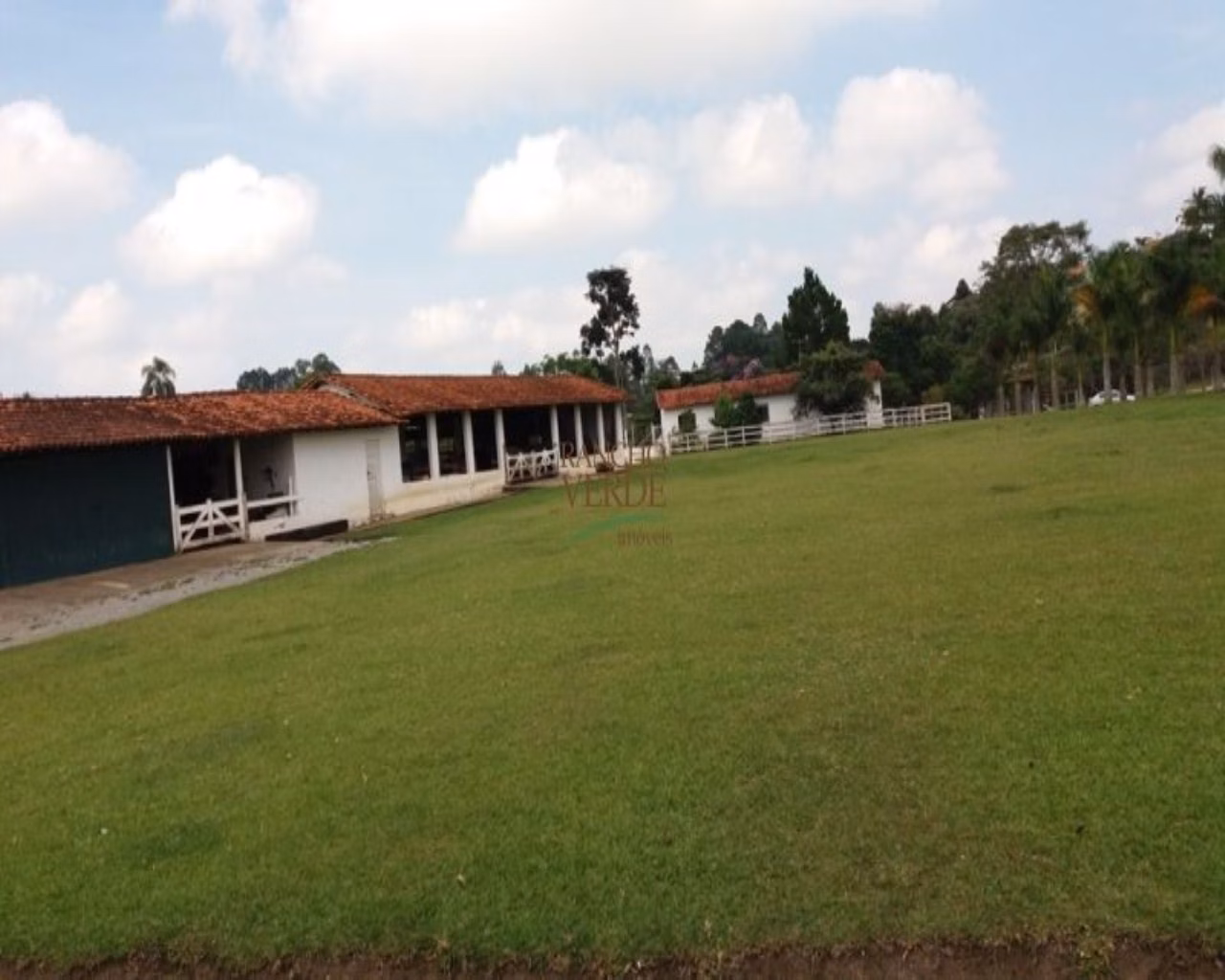 Sítio de 24 ha em Santa Isabel, SP
