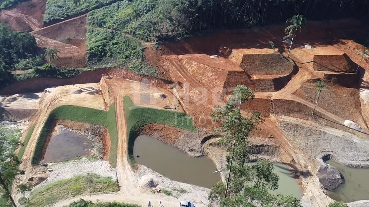 Chácara de 2.300 m² em Canelinha, SC
