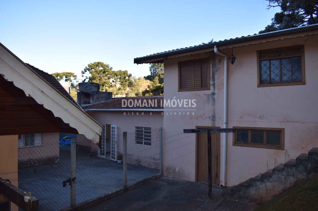 Casa de 635 m² em Campos do Jordão, SP