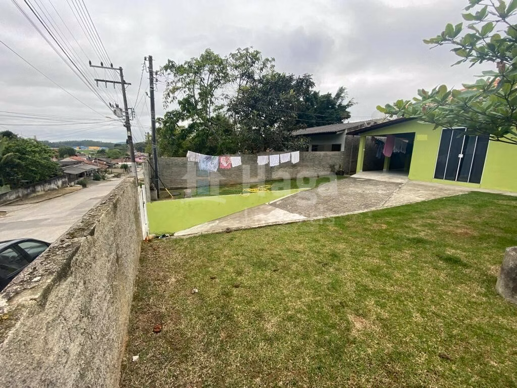 Casa de 620 m² em Brusque, SC