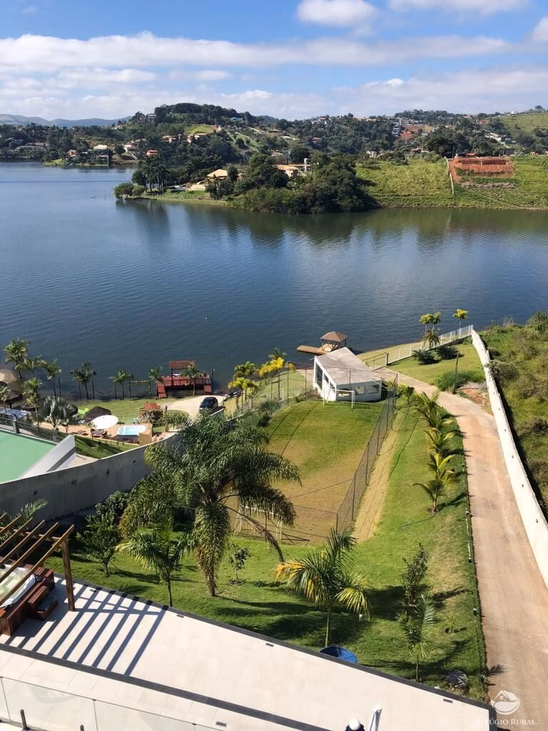 Chácara de 3.500 m² em Igaratá, SP