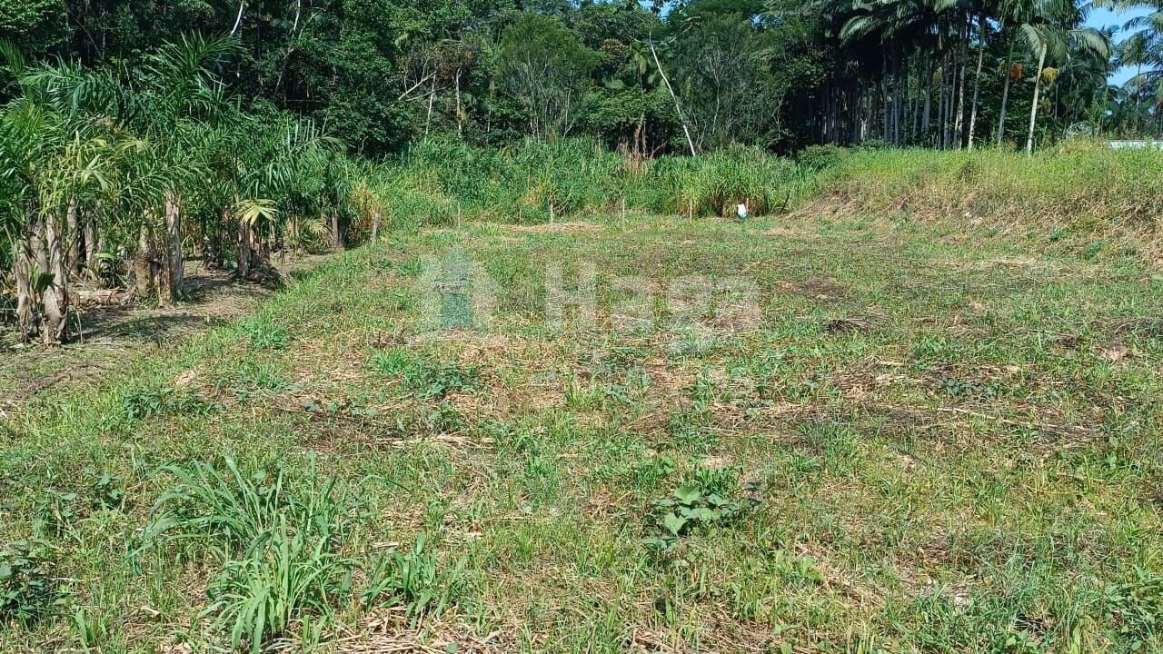 Terreno de 712 m² em Guabiruba, SC