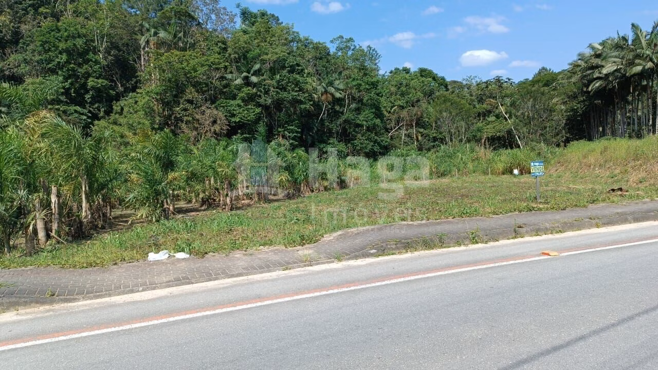 Terreno de 712 m² em Guabiruba, SC