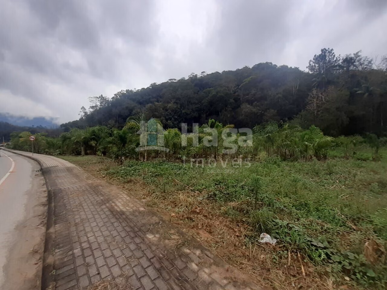 Terreno de 712 m² em Guabiruba, SC
