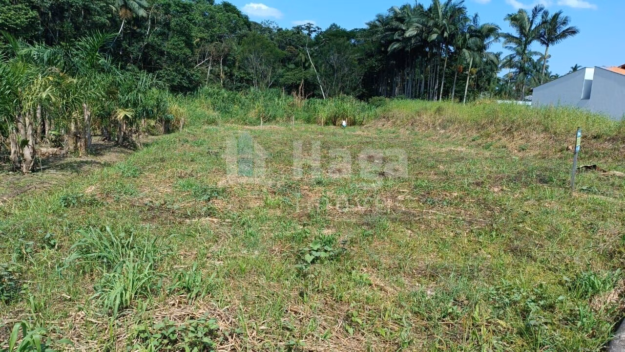 Terreno de 712 m² em Guabiruba, SC