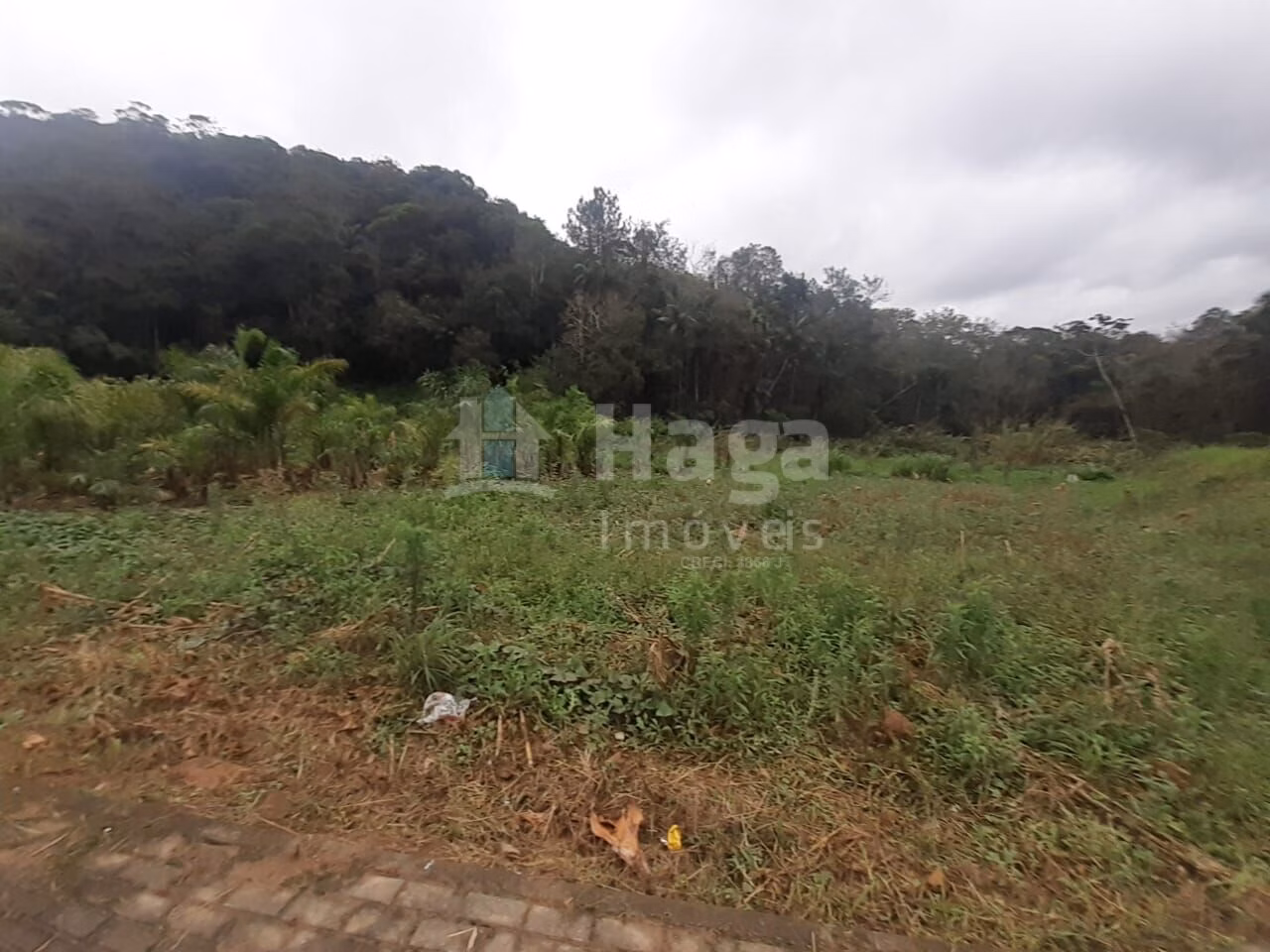 Terreno de 712 m² em Guabiruba, SC